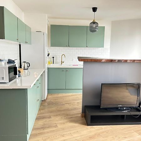 2 Bedroom Apartment + Parking 圣但尼 外观 照片